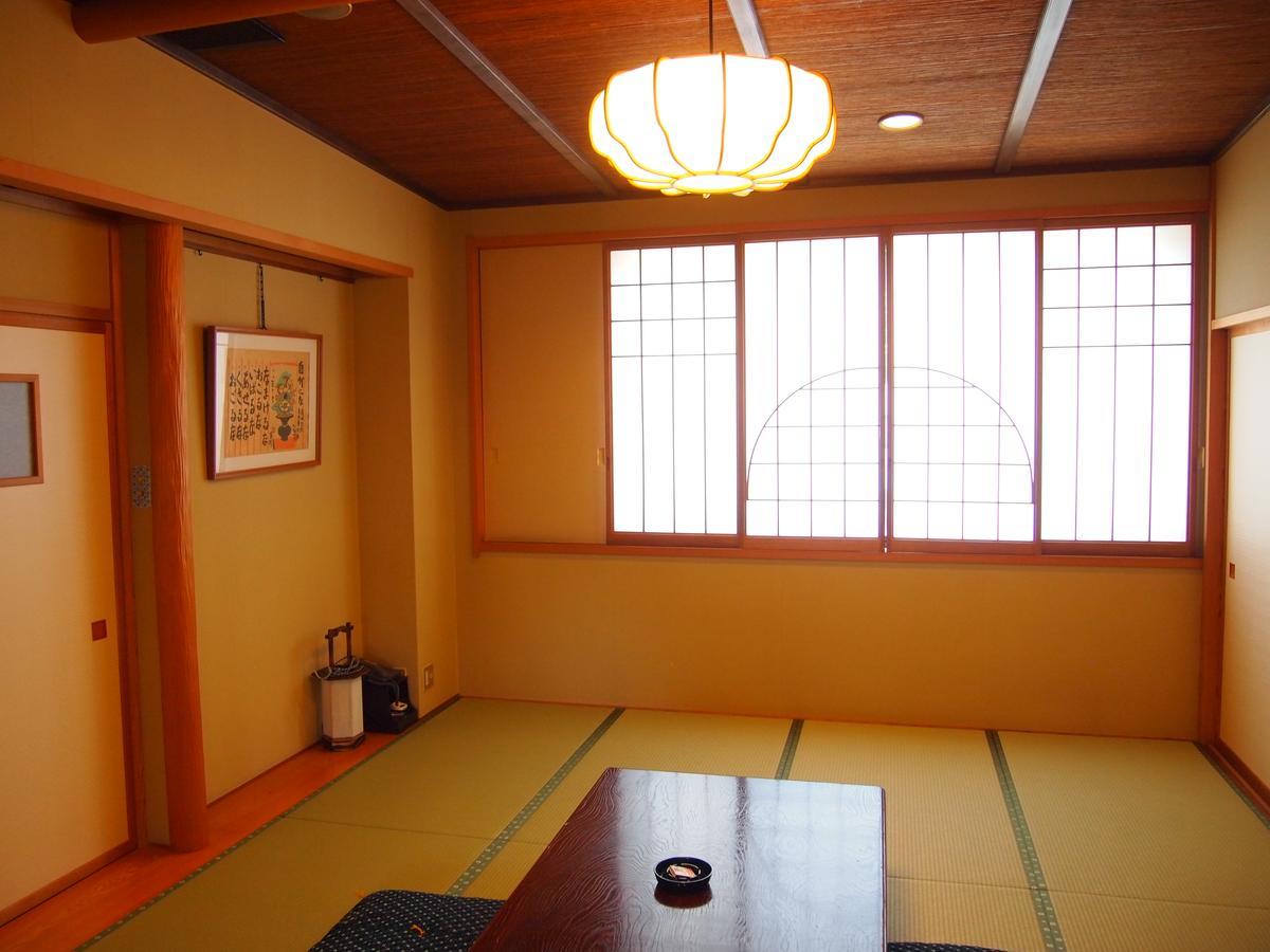 Chuo Hotel Chikuma Exterior photo